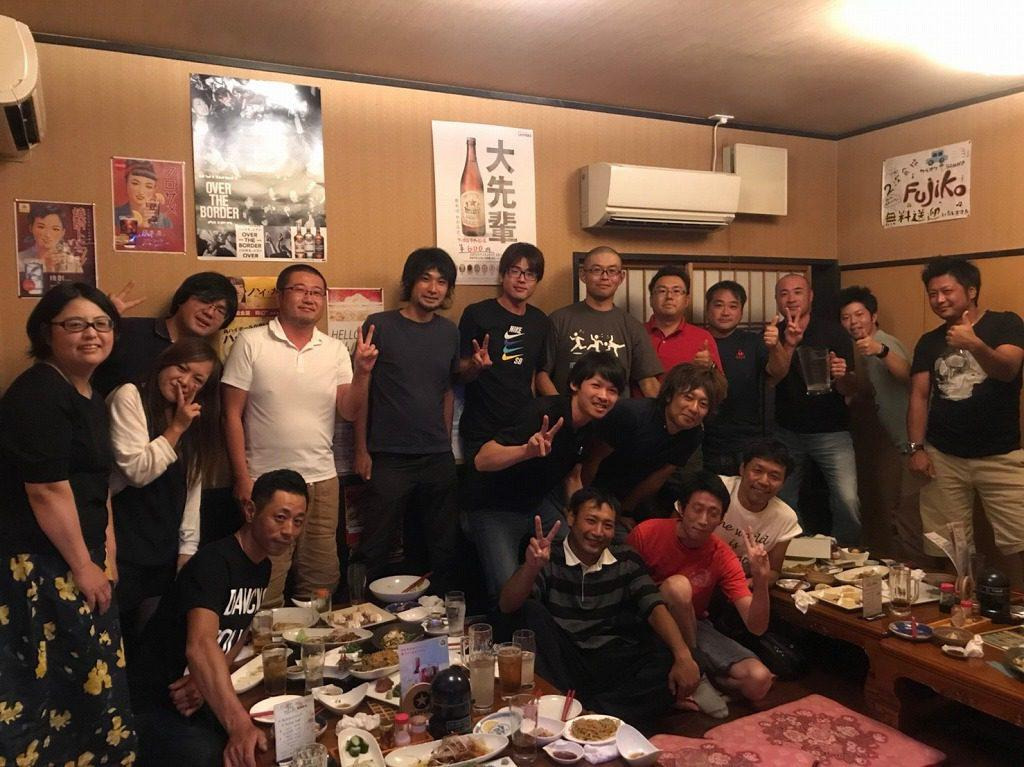 ライバルでもありよき相談相手でもある同世代の仲間たち （写真提供：小山尚文さん）  