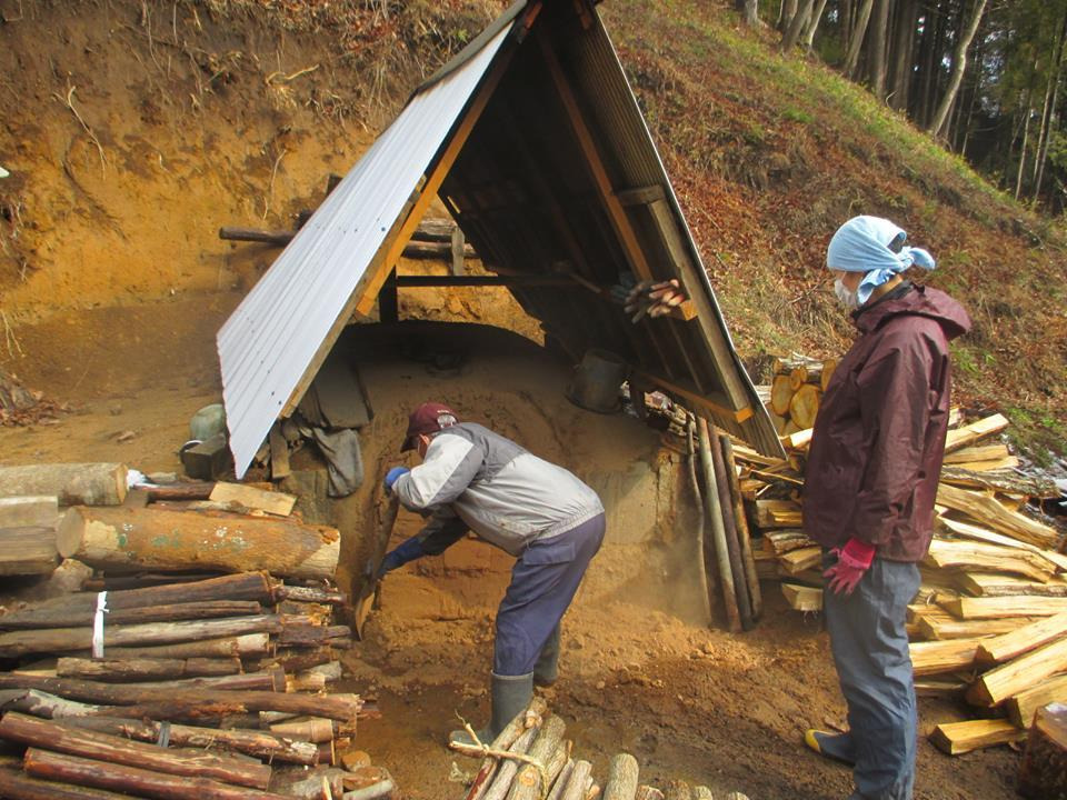 炭焼きの様子